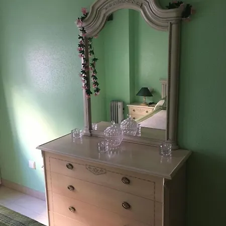 Very Well Located, 450 Meters From Playa Del Cura With Swimming Pool Torrevieja